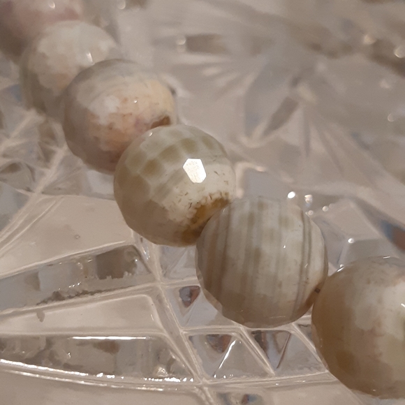 Polished Stones Necklace, 16" Long With Silver Tone Triangle Pendant, Chunky Sty - Picture 15 of 16